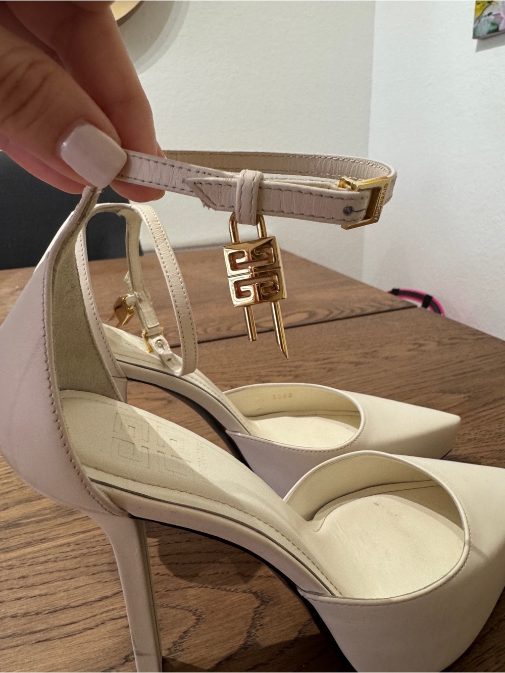 Givenchy White Charm-Detail Ankle Strap Pumps Heels Size 7 Made in Italy - Picture 7 of 13